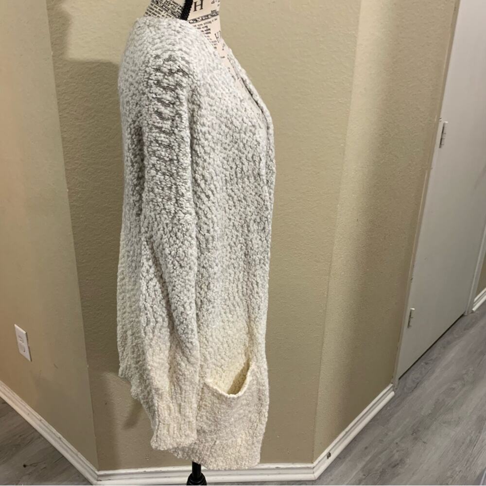 Kaisley‎ cardigan size medium - Picture 2 of 7